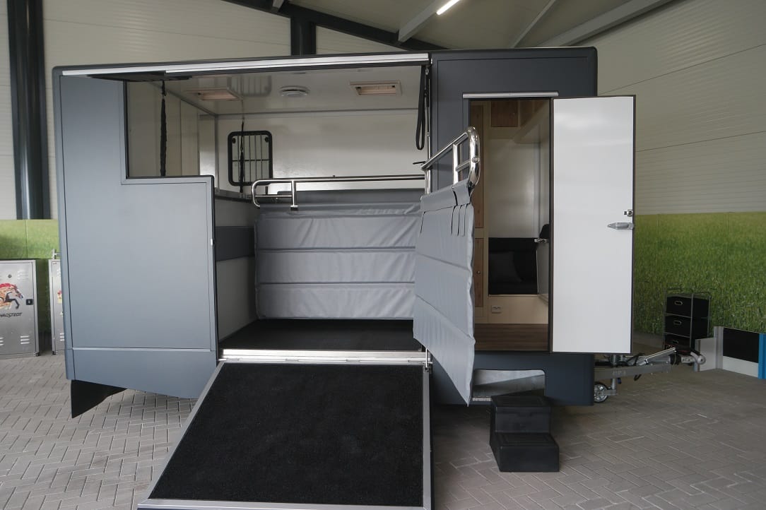 MSG-Zweipferdeanhänger