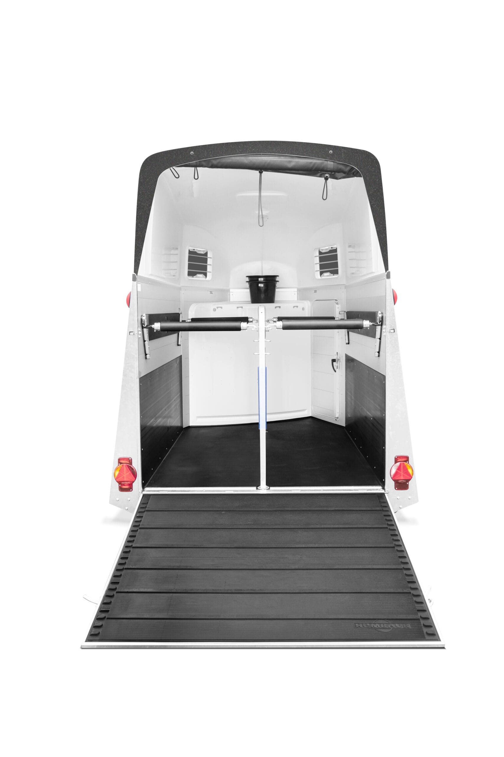 Humbaur Xanthos Aero 2400 mit Sattelkammer sofort verfügbar