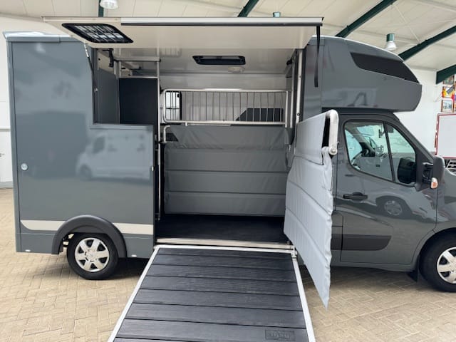 Hagstedt Stablehopper mit Saftey Concept Airbag